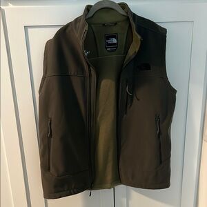 The North Face Men's Black Vest